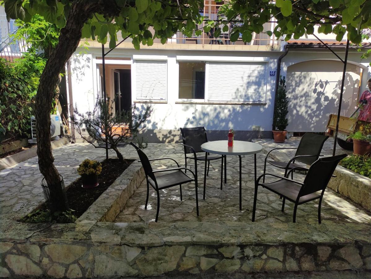 Apartment Valenta Пореч Экстерьер фото